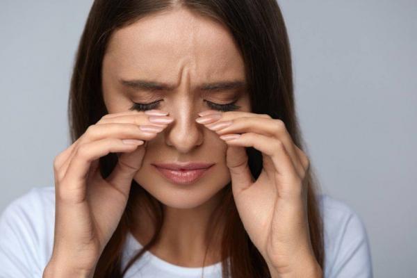 Удаление инородного тела из глаза | Как удалить соринку из глаза